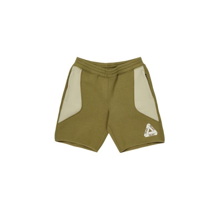 PERFORMANCE SHORT GREEN