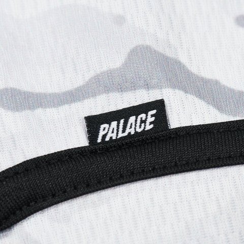 Palace PALTECH BALACLAVA TERRAIN DPM SNOW - Colorway