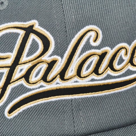 Palace POSH SCRIPT STRAPBACK GREY - Colorway