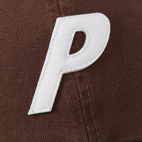 Palace P 6-PANEL CAKED BROWN - Colorway