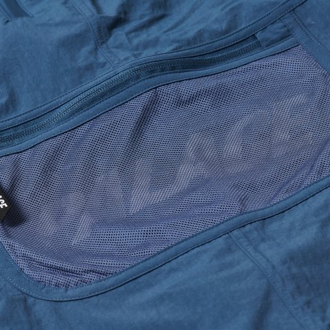 Palace MESH POCKET SHELL CARGO NAVY - Colorway