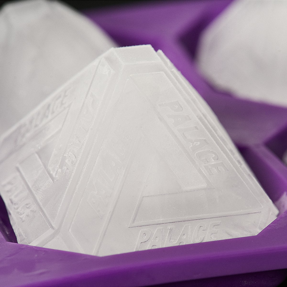 TRI-FERG ICE CUBE TRAY PURPLE - Autumn 2025 - Palace