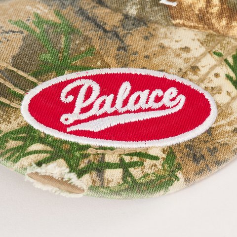 FREEDOM DISTRESSED TRUCKER REALTREE EDGE