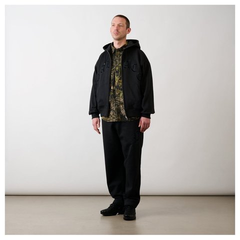 Palace LEGACY JOGGER BLACK - Style 5