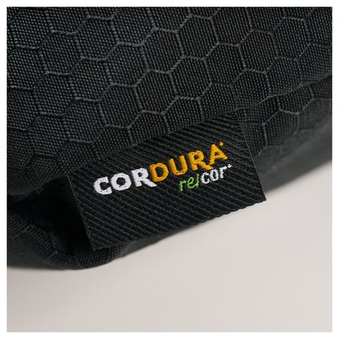 Palace 3M CORDURA SHOT BAG BLACK - Style 8