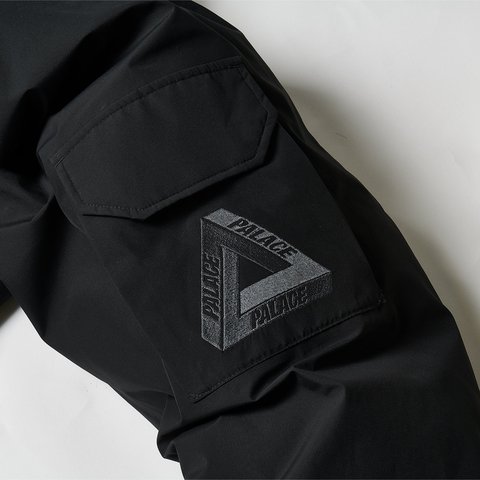 Palace GORE-TEX CARGO DOWN PARKA BLACK - Colorway