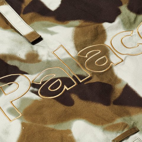 PALACE BARBOUR WAX DOG COAT CAMO
