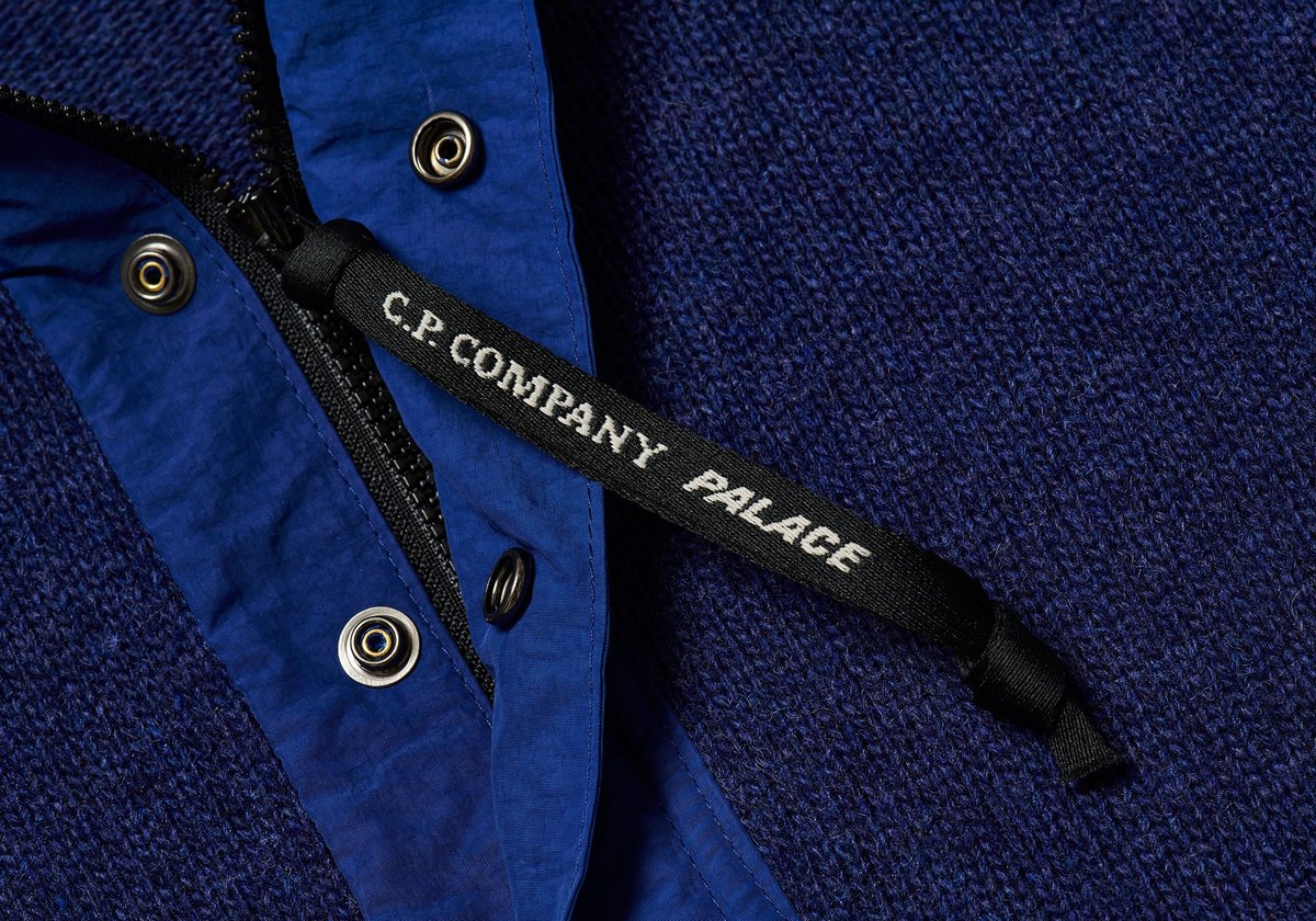 PALACE C.P. COMPANY FUNNEL NECK KNIT BRIGHT COBALT - Palace