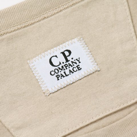 Palace PALACE C.P. COMPANY MERCERIZED JERSEY 30/2 TWISTED T-SHIRT STONE - Colorway