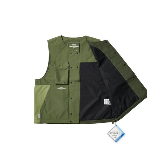 Palace PALACE ENIGNEERED GARMENTS GORE-TEX INFINIUM COVER VEST OLIVE