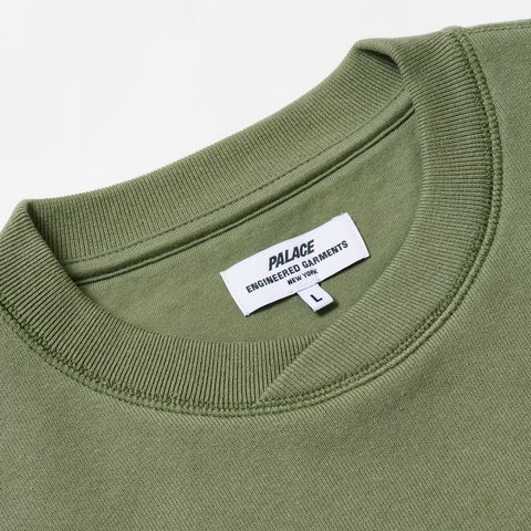 Palace PALACE ENGINEERED GARMENTS CREW OLIVE - Colorway
