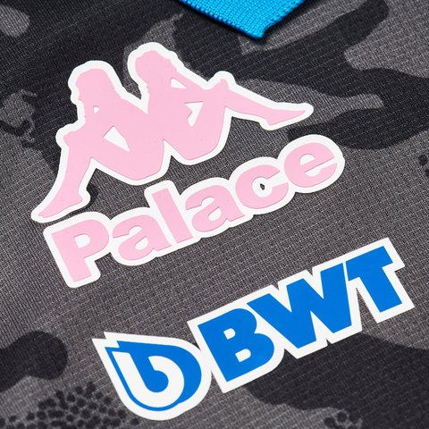 Palace PALACE KAPPA FOR ALPINE TECH POLO NIGHT DESERT CAMO - Colorway