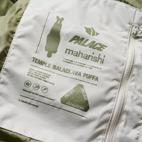 Palace PALACE MAHARISHI TEMPLE PUFFA JACKET ICE - Colorway