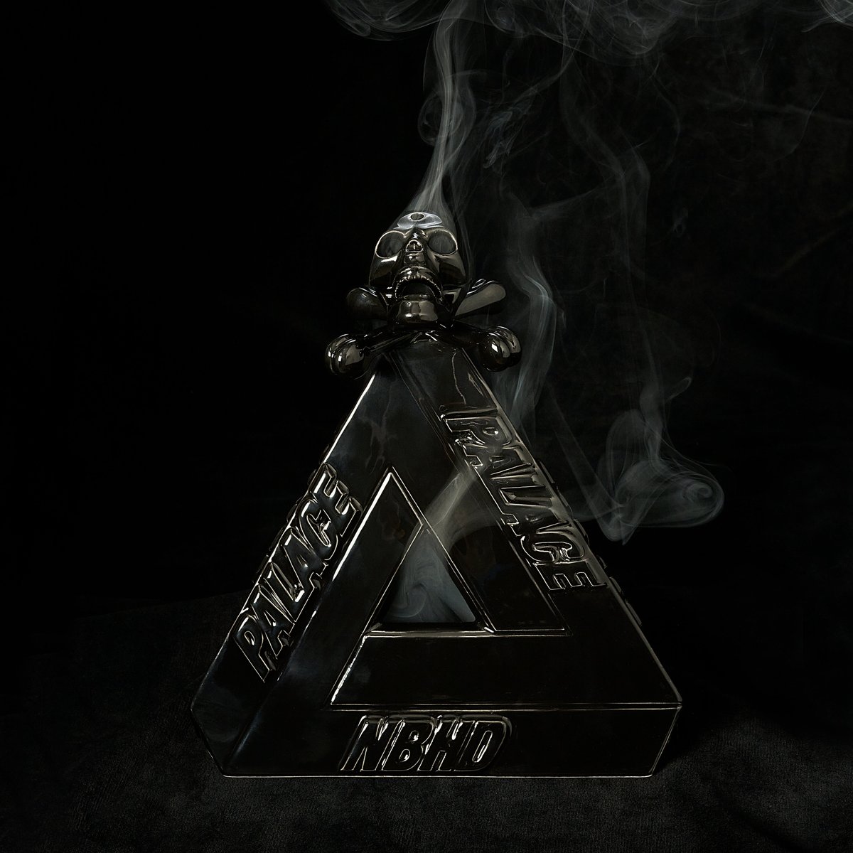 PALACE NEIGHBORHOOD INCENSE CHAMBER BLACK - PalaceCommunity