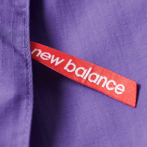 Palace PALACE NEW BALANCE POP OVER SHELL JACKET BLACK / PURPLE - Colorway