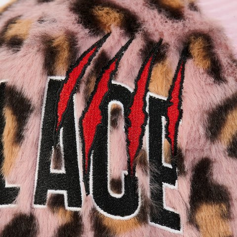 Palace CLAW FURRY TRUCKER LEOPARD PINK - Colorway