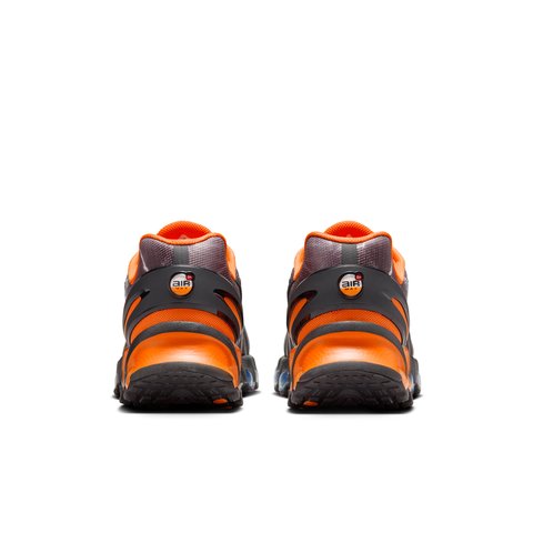 Palace PALACE NIKE AIR MAX DN8 BLACK / SAFETY ORANGE - Colorway