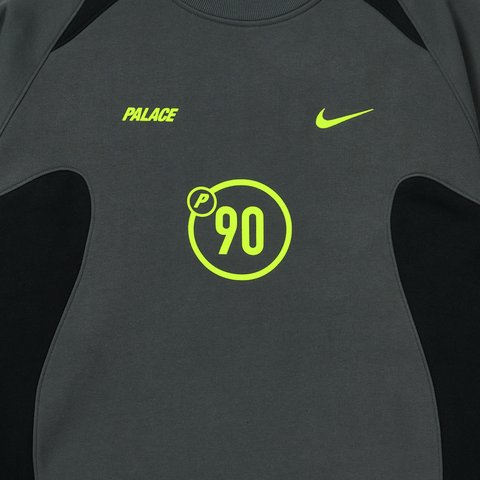 Palace PALACE NIKE TOTAL P90 CREW GREY - Colorway