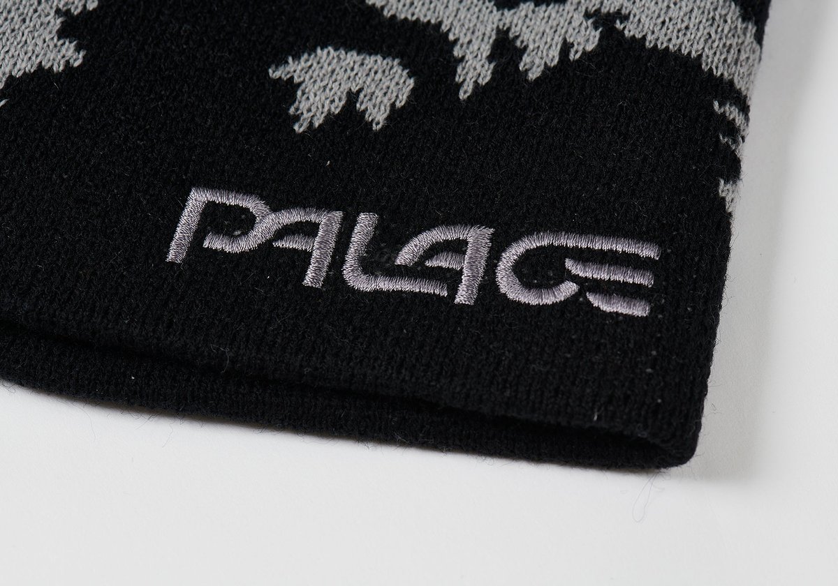 PALACE OAKLEY BEANIE BLACK / GREY - PalaceCommunity