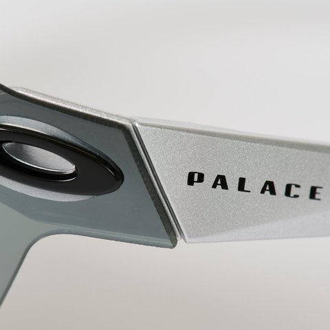 Palace PALACE OAKLEY SUBZERO SUNGLASSES SILVER / PRIZM BLACK - Colorway