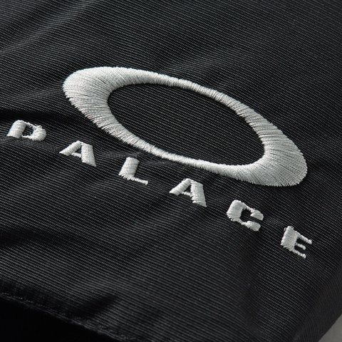 Palace PALACE OAKLEY NITROFUEL SHORT BLACK - Colorway