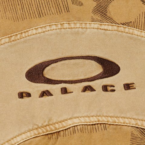 PALACE OAKLEY GAS JACKET SAND