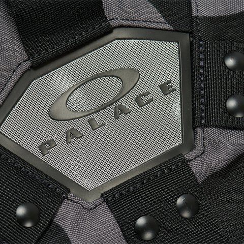 PALACE OAKLEY ICON PACK NIGHT CLOUDS