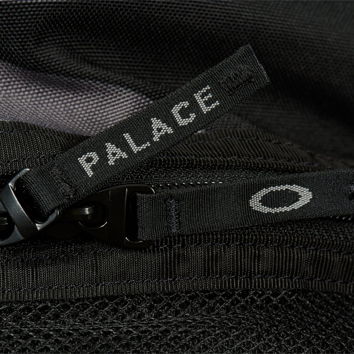 PALACE OAKLEY ICON PACK NIGHT CLOUDS - Palace