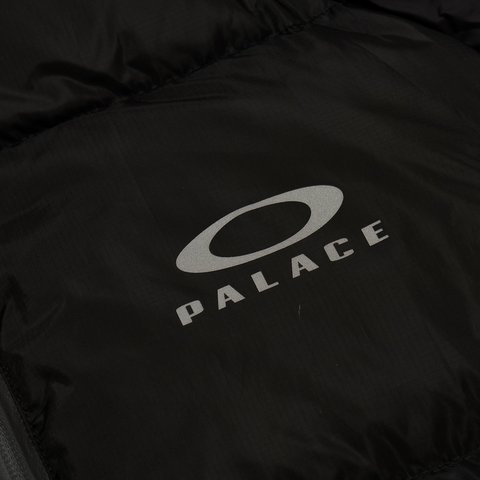 Palace PALACE OAKLEY PUFFA BLACK - Colorway