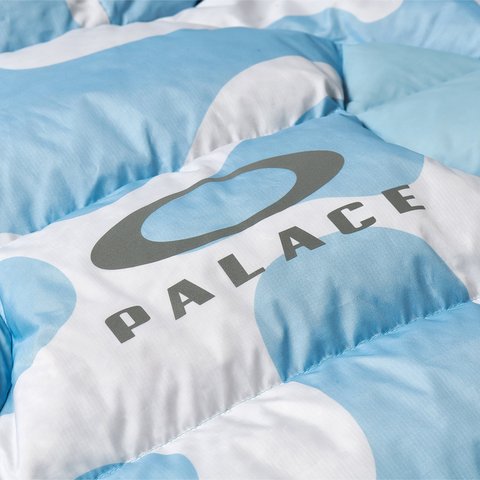 Palace PALACE OAKLEY PUFFA CLOUD - Colorway