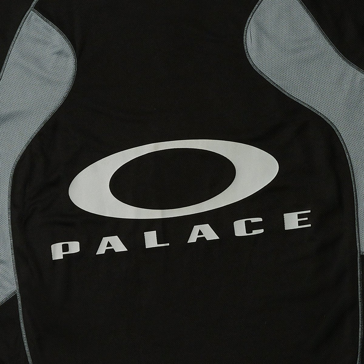 PALACE OAKLEY TECH JERSEY BLACK - Palace