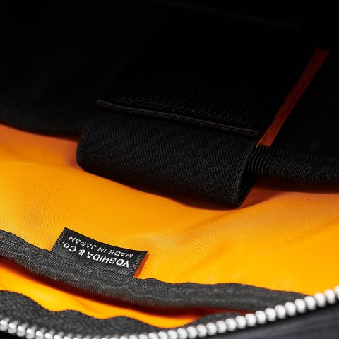 Palace PALACE PORTER FIELD PACK 26 BLACK WAVE DYE - Colorway