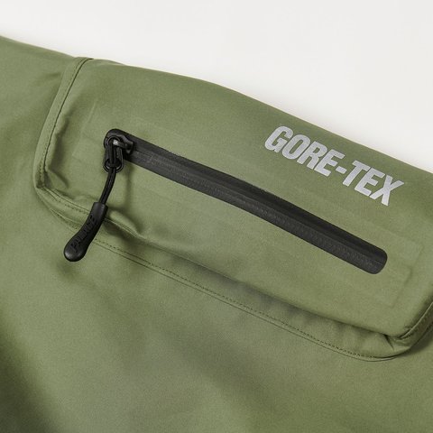 Palace GORE-TEX CARGO JACKET OLIVE - Colorway