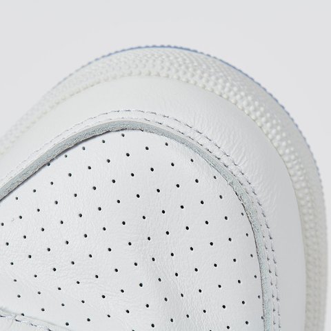 Palace PALACE REEBOK CLUB C MID II REVENGE FOOTWEAR WHITE / COURT BLUE / PEWTER - Colorway