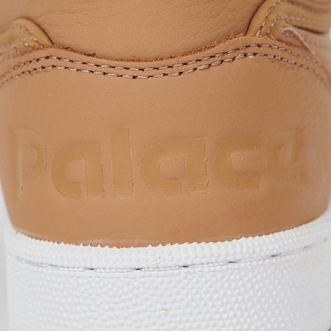 Palace PALACE REEBOK CLUB C MID II REVENGE SOFT CAMEL / BRUSH BROWN / REEBOK LE 5 - Colorway