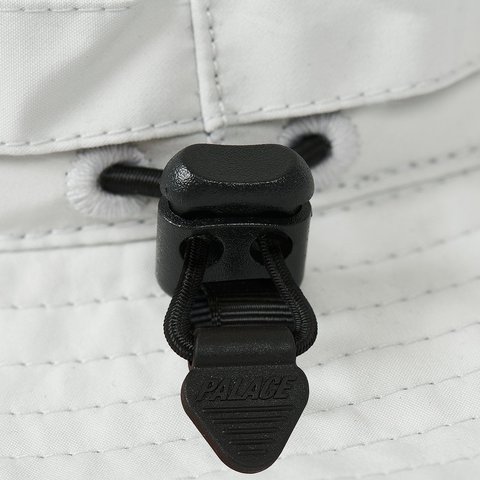Palace GORE-TEX BOONIE WHITE - Colorway