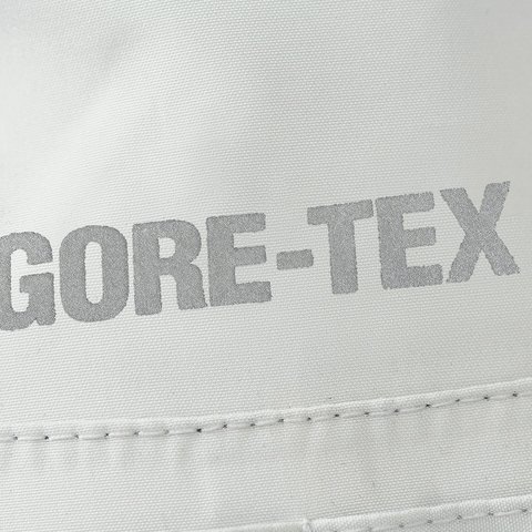 Palace GORE-TEX BOONIE WHITE - Colorway