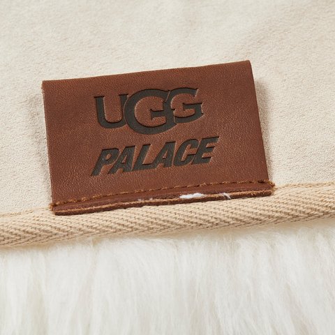 Palace PALACE UGG P SHEEPSKIN RUG NATURAL - Colorway
