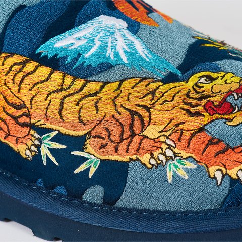 Palace PALACE UGG ULTRA MINI BOOT NAVY CAMO - Colorway