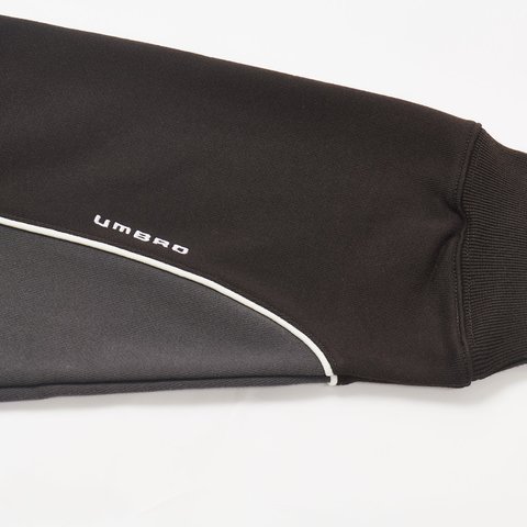 Palace PALACE UMBRO WARM UP CREW BLACK - Colorway