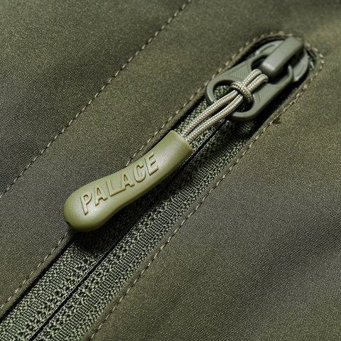 Palace POLARTEC 3M HOODED JACKET WOODLAND CAMO - Colorway