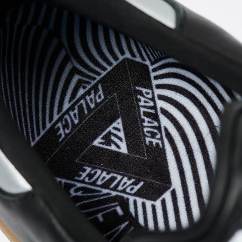 Palace ADIDAS PALACE PUIG SAMBA CORE BLACK / SILVER METALIC / GUM - Colorway