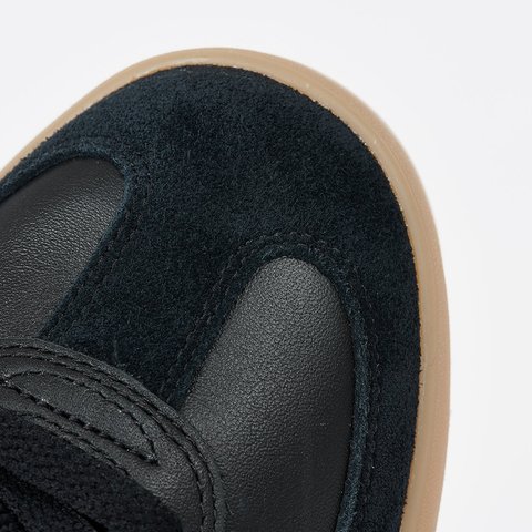 Palace ADIDAS PALACE PUIG SAMBA CORE BLACK / SILVER METALIC / GUM - Colorway