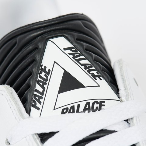 Palace ADIDAS PALACE PUIG SAMBA FTWR WHITE / CORE BLACK / GUM - Colorway