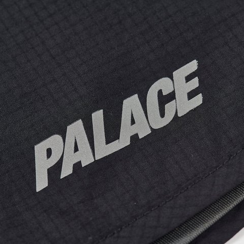 Palace TRAIL RUNNER SHORT BLACK - Colorway