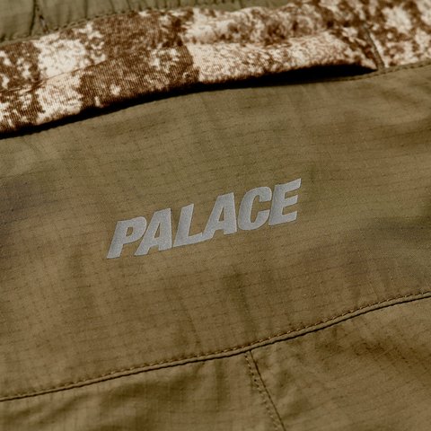 Palace TRAIL RUNNER SHORT REALTREE - Colorway