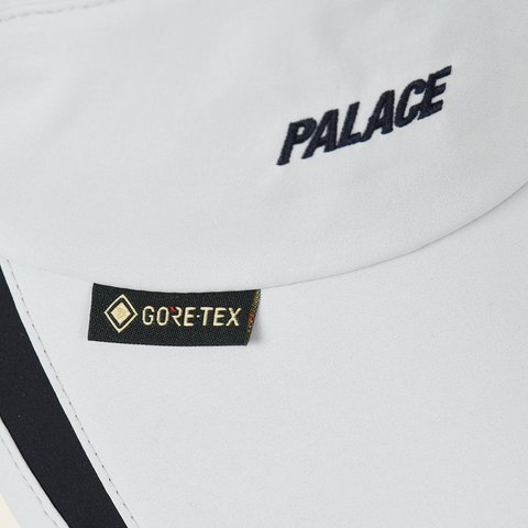 Palace GORE-TEX 3L RUNNER CLOUD - Colorway