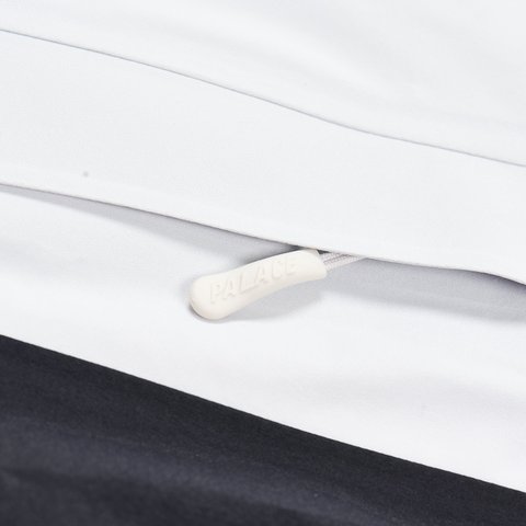 Palace GORE-TEX 3L TEK JACKET CLOUD / BLACK - Colorway