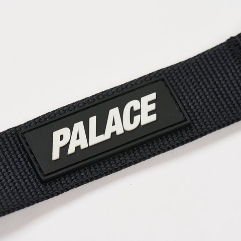 Palace TRIANGLE WEBBING KEYRING BLACK - Colorway