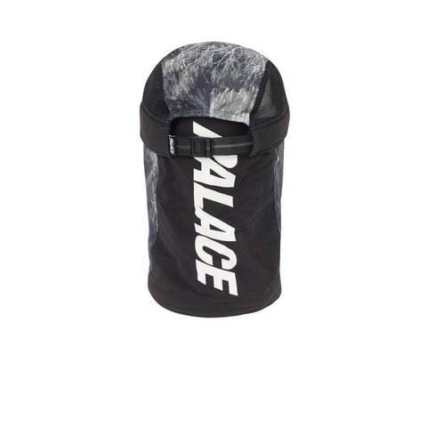 Palace REAL TREE FISHING CAMO RUNNER BLACK